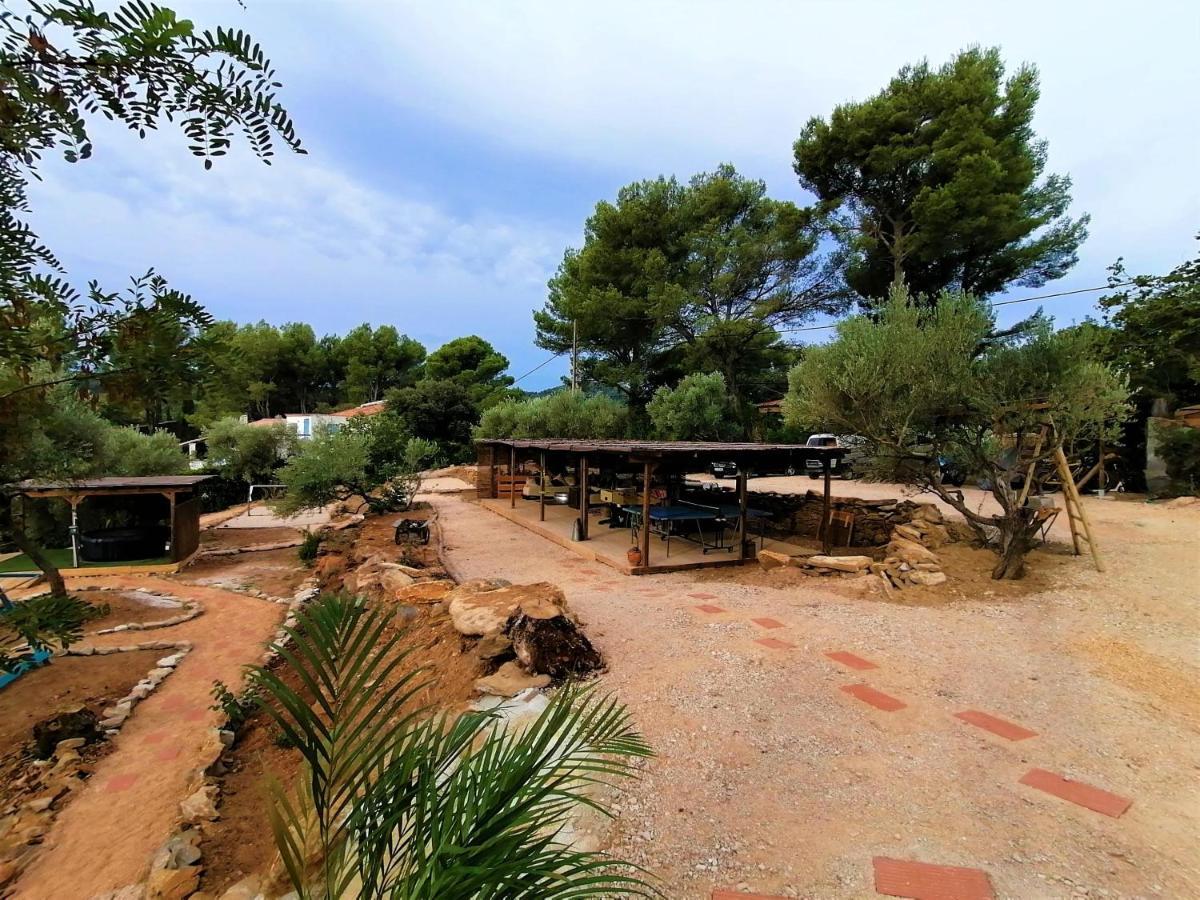 Arche De Noe Atypique, Boheme , Nature, Piscine Chauffee De Paques A Toussaint , Spa , Sauna , Loisirs Le Beausset Εξωτερικό φωτογραφία