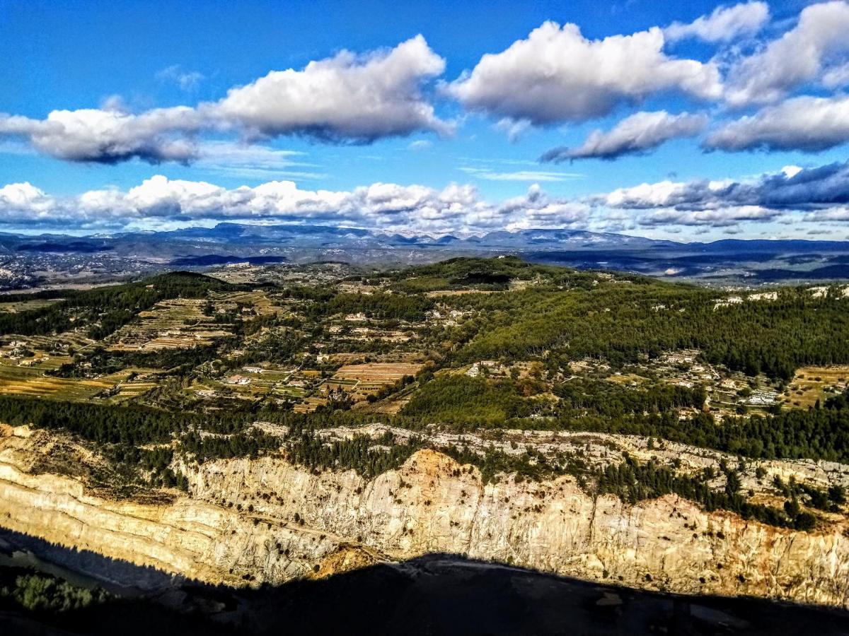 Arche De Noe Atypique, Boheme , Nature, Piscine Chauffee De Paques A Toussaint , Spa , Sauna , Loisirs Le Beausset Εξωτερικό φωτογραφία